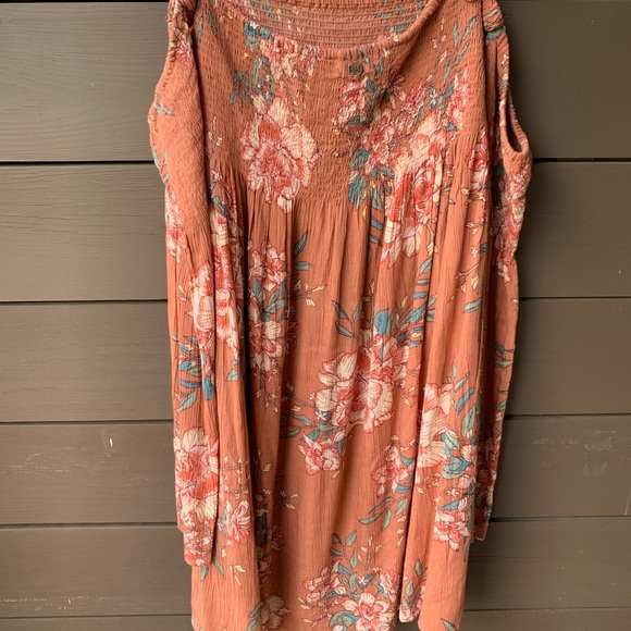 Floral off the shoulder Billabong dress - Picture 4 of 6